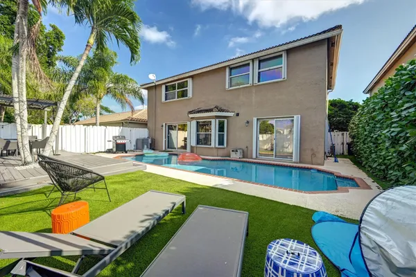 $5,400 | 9581 Northwest 9th Court, Plantation, FL 33324