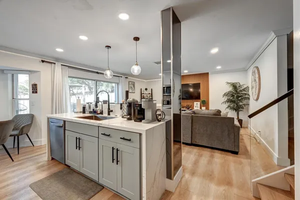 $5,400 | 9581 Northwest 9th Court, Plantation, FL 33324