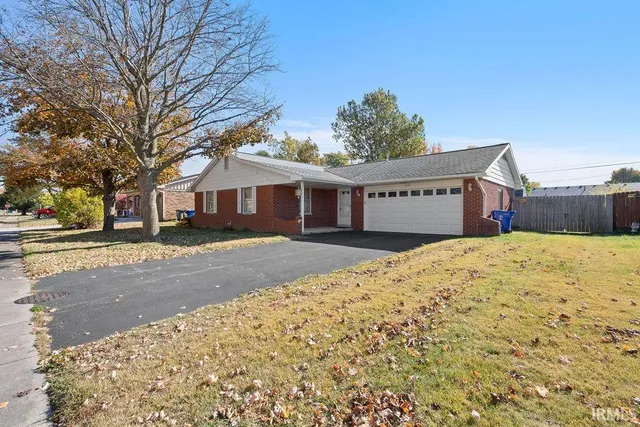 $219,900 | 2131 Olds Drive, Kokomo, IN 46902