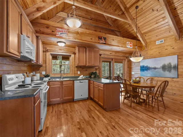 $685,000 | 134 McDaniel Court, Lake Lure, NC 28746