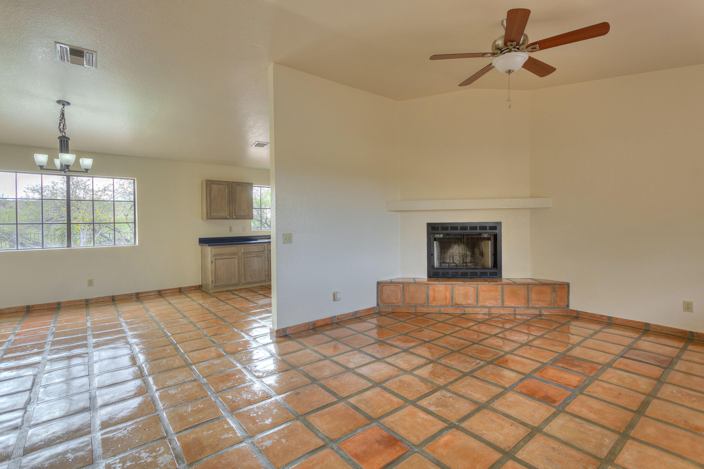 151 Calle Tiburon Rio Rico, AZ 85648 - Photo 4 of 22