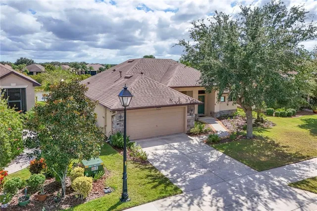 $437,000 | 8860 Bridgeport Bay Circle, Mount Dora, FL 32757