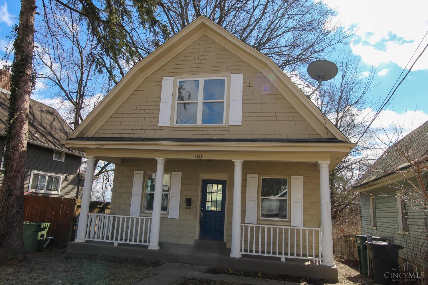 3135 Mapleleaf Avenue Cincinnati, OH 45213 - Photo 2 of 31