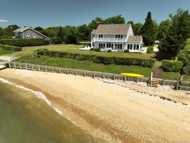 $5,415,000 | 90 Peconic Avenue, Shelter Island, NY 11964