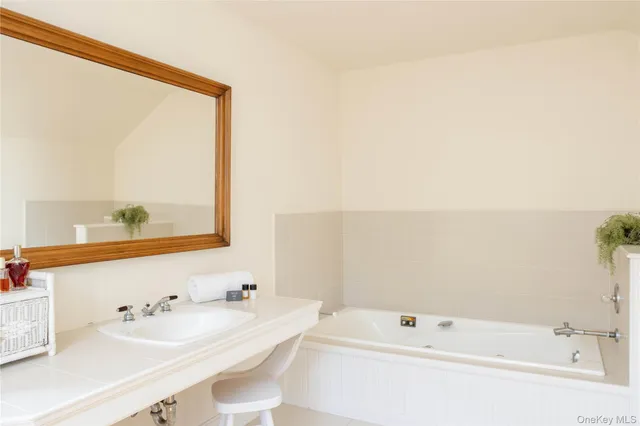 $5,415,000 | 90 Peconic Avenue, Shelter Island, NY 11964