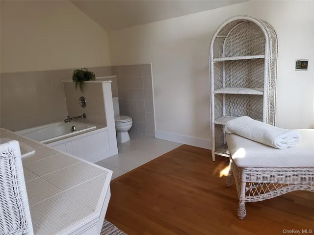 $5,415,000 | 90 Peconic Avenue, Shelter Island, NY 11964