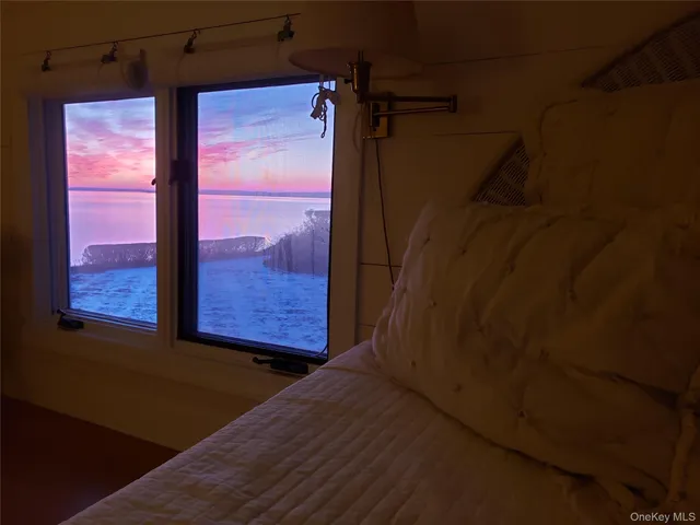 $5,415,000 | 90 Peconic Avenue, Shelter Island, NY 11964