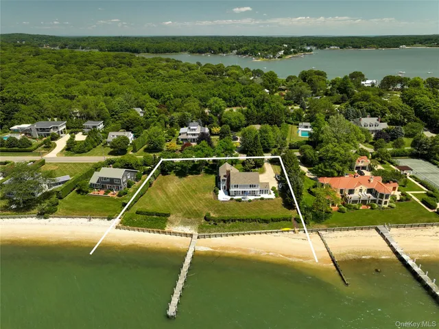 $5,415,000 | 90 Peconic Avenue, Shelter Island, NY 11964