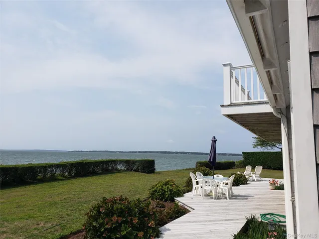 $5,415,000 | 90 Peconic Avenue, Shelter Island, NY 11964