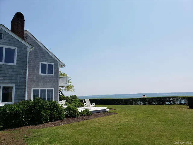 $5,415,000 | 90 Peconic Avenue, Shelter Island, NY 11964