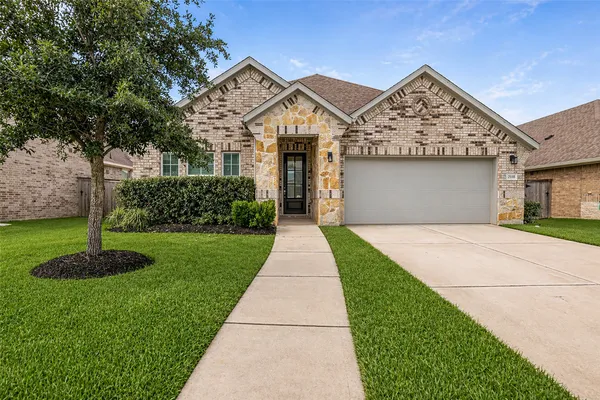 $415,000 | 2510 Hatton Terrace Lane, Pearland, TX 77089