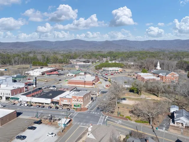 $318,990 | 251 Deerberry Drive, Jasper, GA 30143