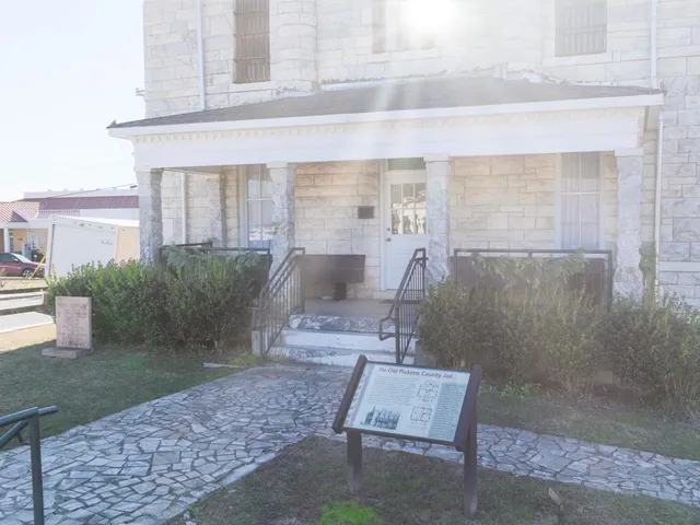 $318,990 | 251 Deerberry Drive, Jasper, GA 30143