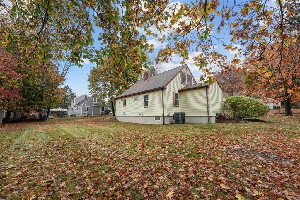 16 Edgehill Road Norwood, MA 02062 - Photo 19 of 27 Gallery Image 19