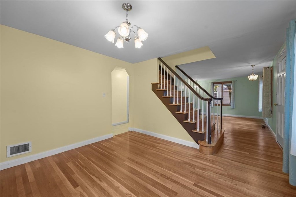 16 Edgehill Road Norwood, MA 02062 - Photo 5 of 27 Gallery Image 5