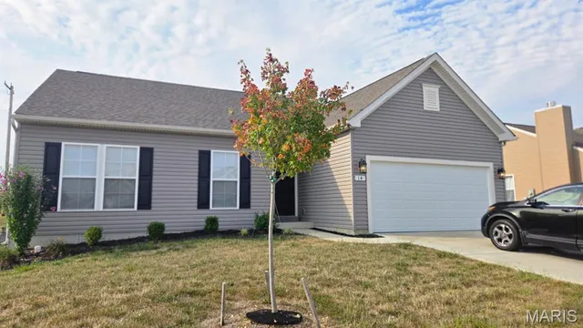 $215,000 | 14 Stone Bridge Drive, Moscow Mills, MO 63362