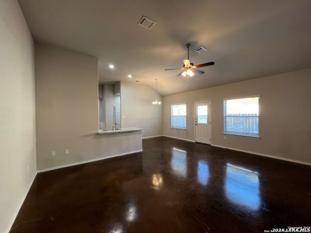 1123 Stanley Way Seguin, TX 78155 - Photo 3 of 15