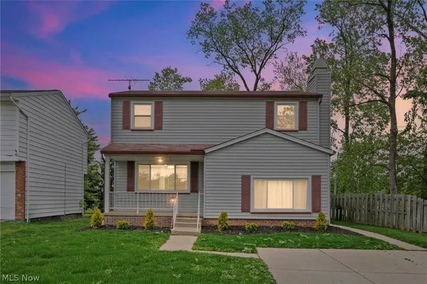 $254,900 | 270 Riveredge Parkway, Berea, OH 44017