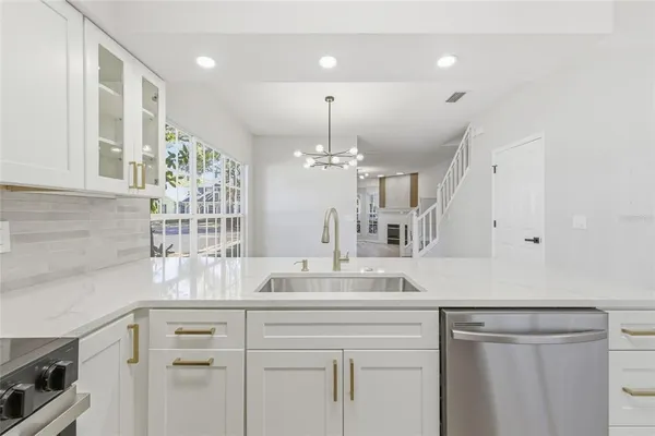 $329,900 | 2709 Penzance Street, Palm Harbor, FL 34684