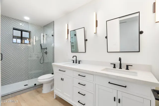 $7,999 | 1643 West Griswold Road, Phoenix, AZ 85021