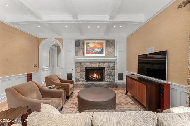 $8,250,000 | 34 Dublin Hill Drive, Greenwich, CT 06830