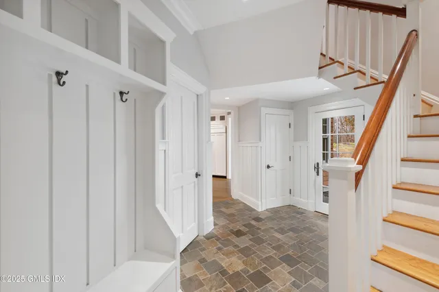 $8,250,000 | 34 Dublin Hill Drive, Greenwich, CT 06830