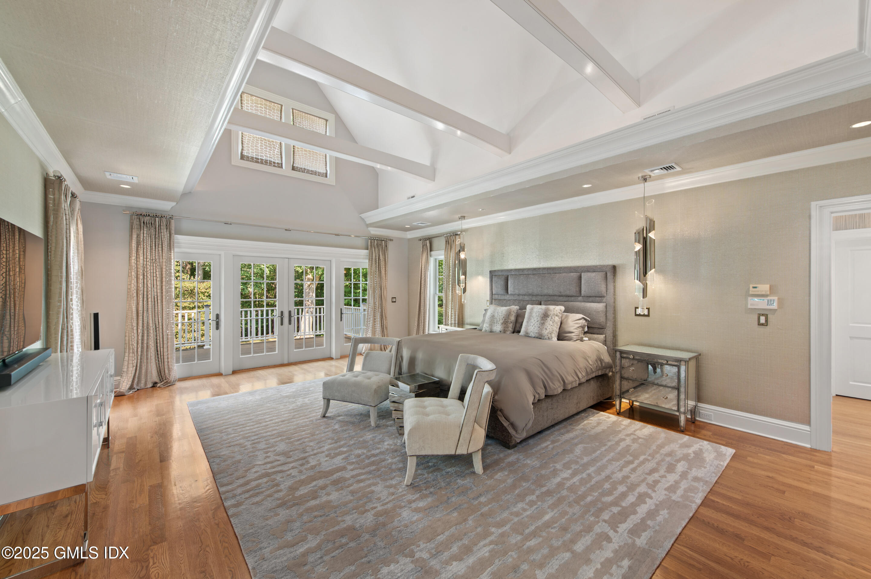 34 Dublin Hill Drive Greenwich, CT 06830 - Photo 21 of 34 PRIMARY BEDROOM