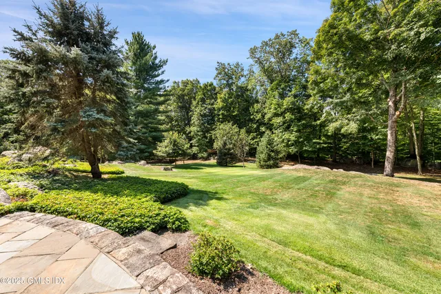 $8,250,000 | 34 Dublin Hill Drive, Greenwich, CT 06830