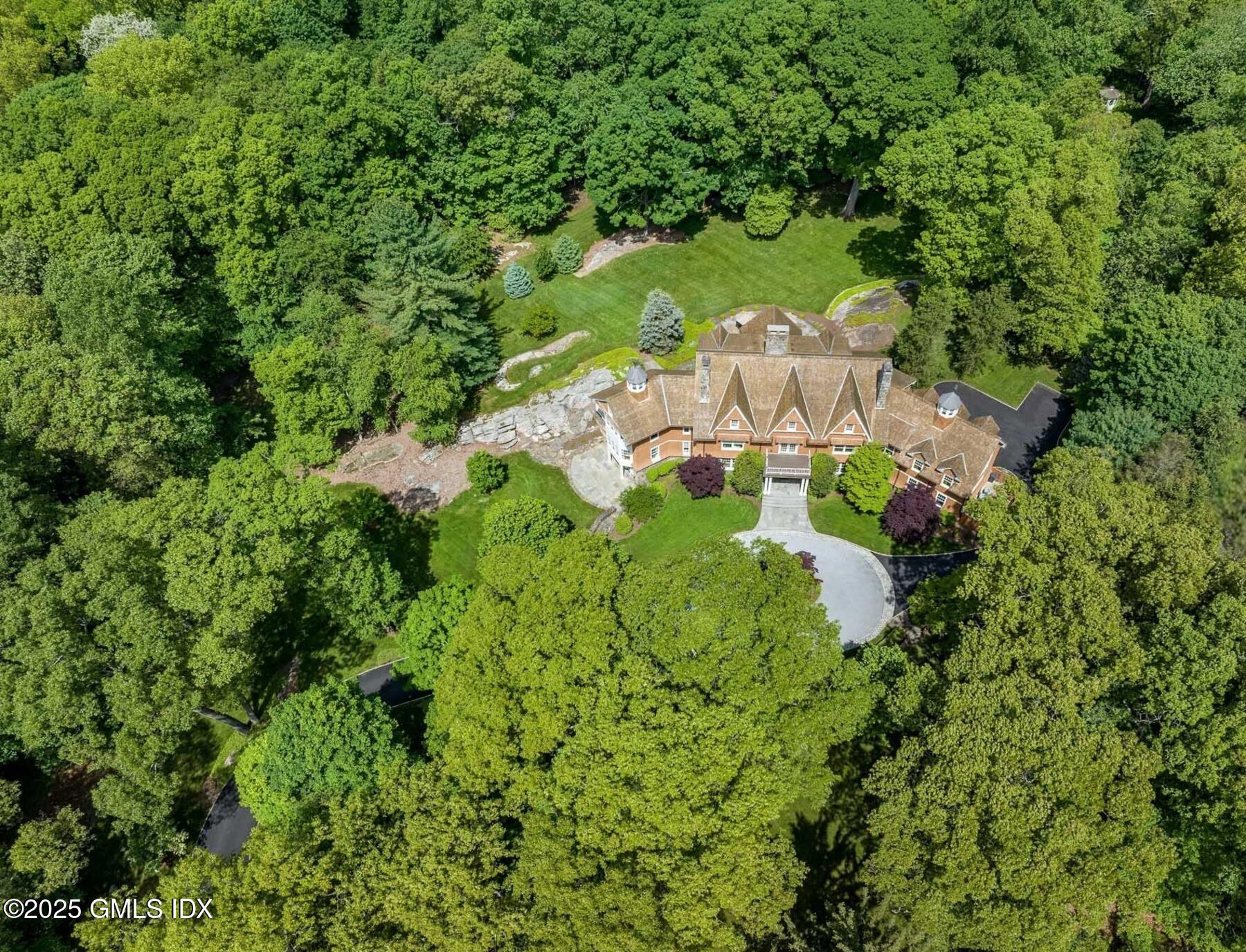 34 Dublin Hill Drive Greenwich, CT 06830 - Photo 32 of 34 AERIAL