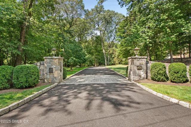 $8,250,000 | 34 Dublin Hill Drive, Greenwich, CT 06830