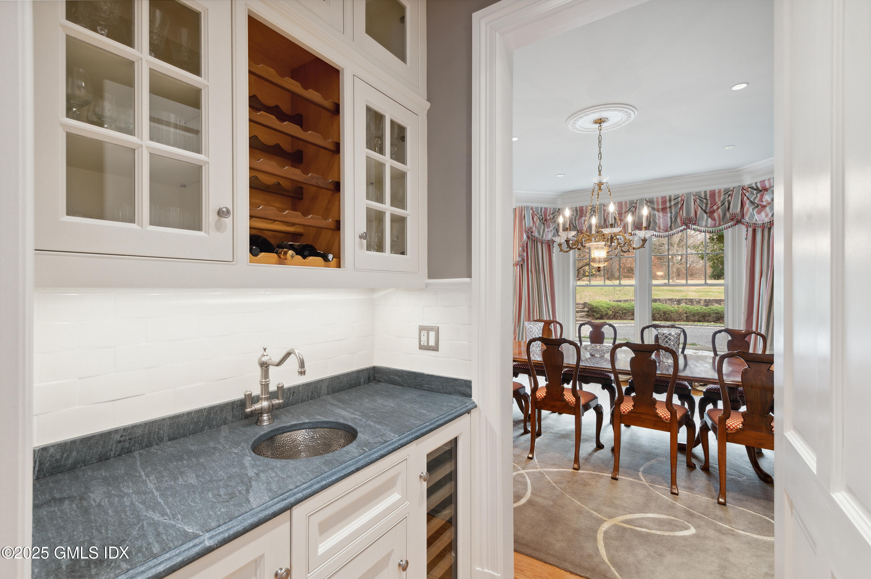 34 Dublin Hill Drive Greenwich, CT 06830 - Photo 10 of 34 BUTLER'S PANTRY