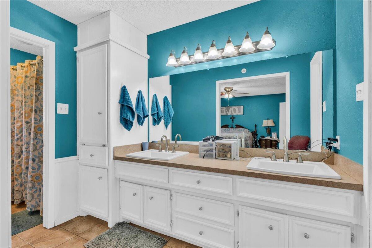 910 Robin Road Levelland, TX 79336 - Photo 12 of 25 12-910 Robin Rd