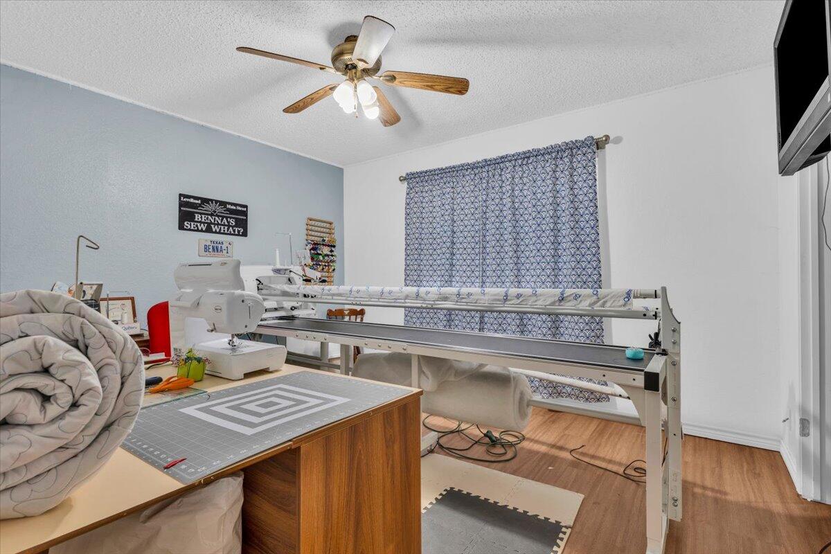 910 Robin Road Levelland, TX 79336 - Photo 16 of 25 16-910 Robin Rd