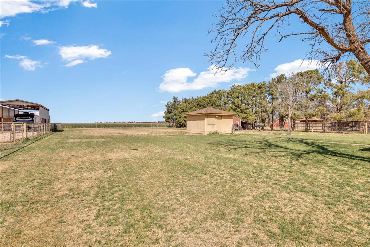 910 Robin Road Levelland, TX 79336 - Photo 18 of 25 18-910 Robin Rd