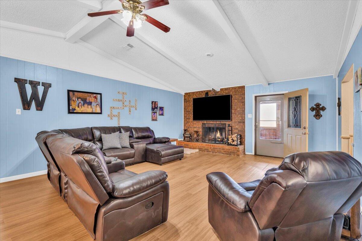 910 Robin Road Levelland, TX 79336 - Photo 2 of 25 02-910 Robin Rd