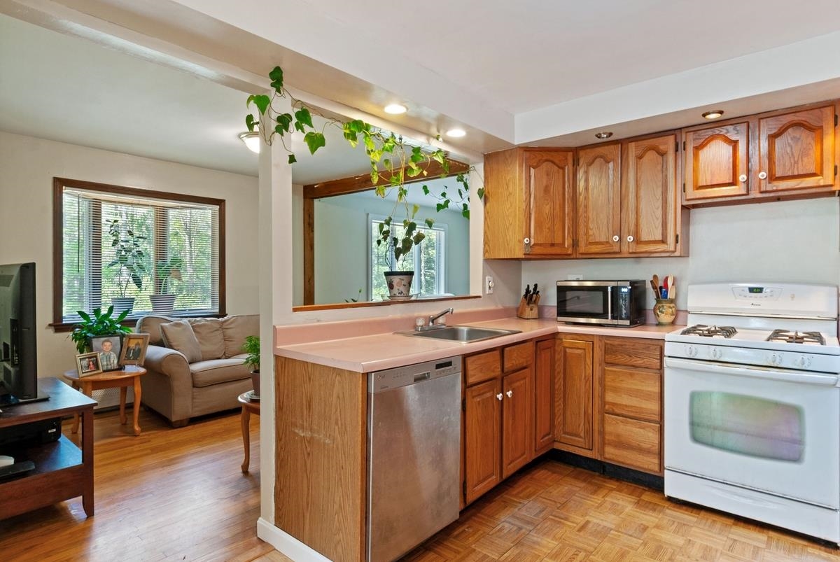 25 Vail Road Barnstead, NH 03225 - Photo 9 of 42