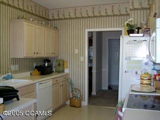 105 Neuchatel Road New Bern, NC 28562 - Photo 4 of 6 kitchen