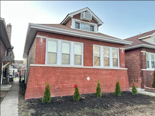 $268,000 | 7926 South Michigan Avenue, Chicago, IL 60619