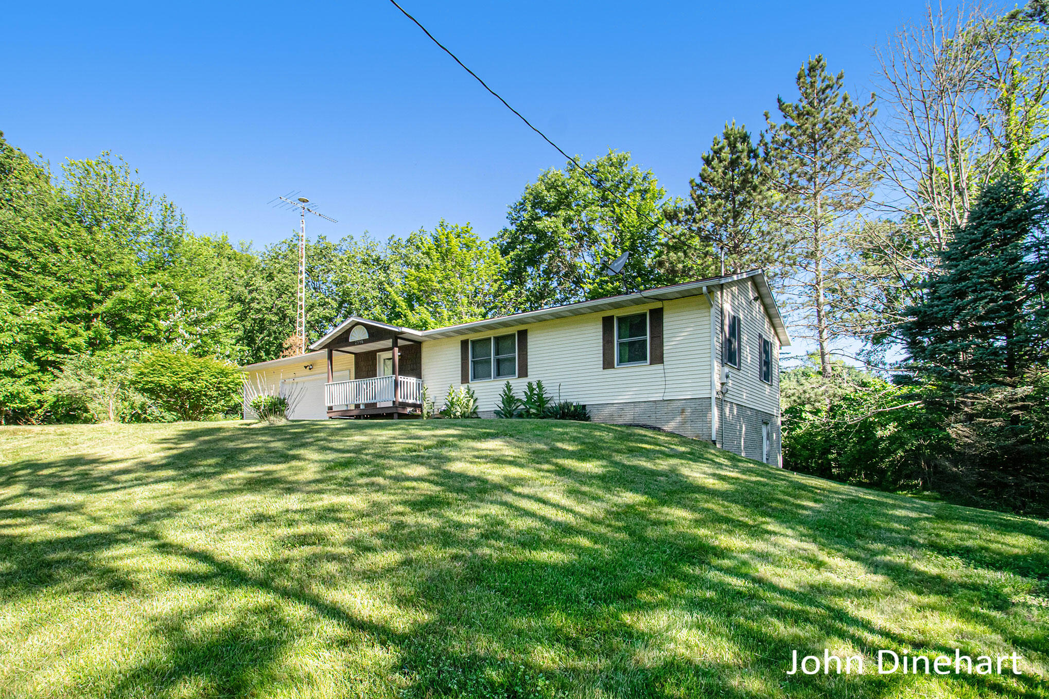 2596 West Fenwick Road Fenwick, MI 48834 - Photo 2 of 17 DSC_9601