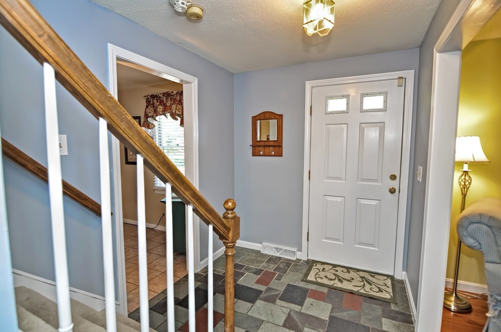 12 Flintlocke Road Franklin, MA 02038 - Photo 2 of 30 Gallery Image 2