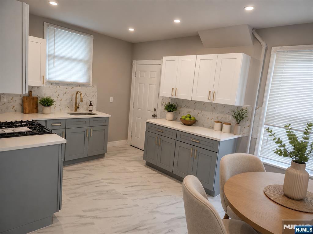 667 Scotland Road Orange, NJ 07050 - Photo 8 of 30