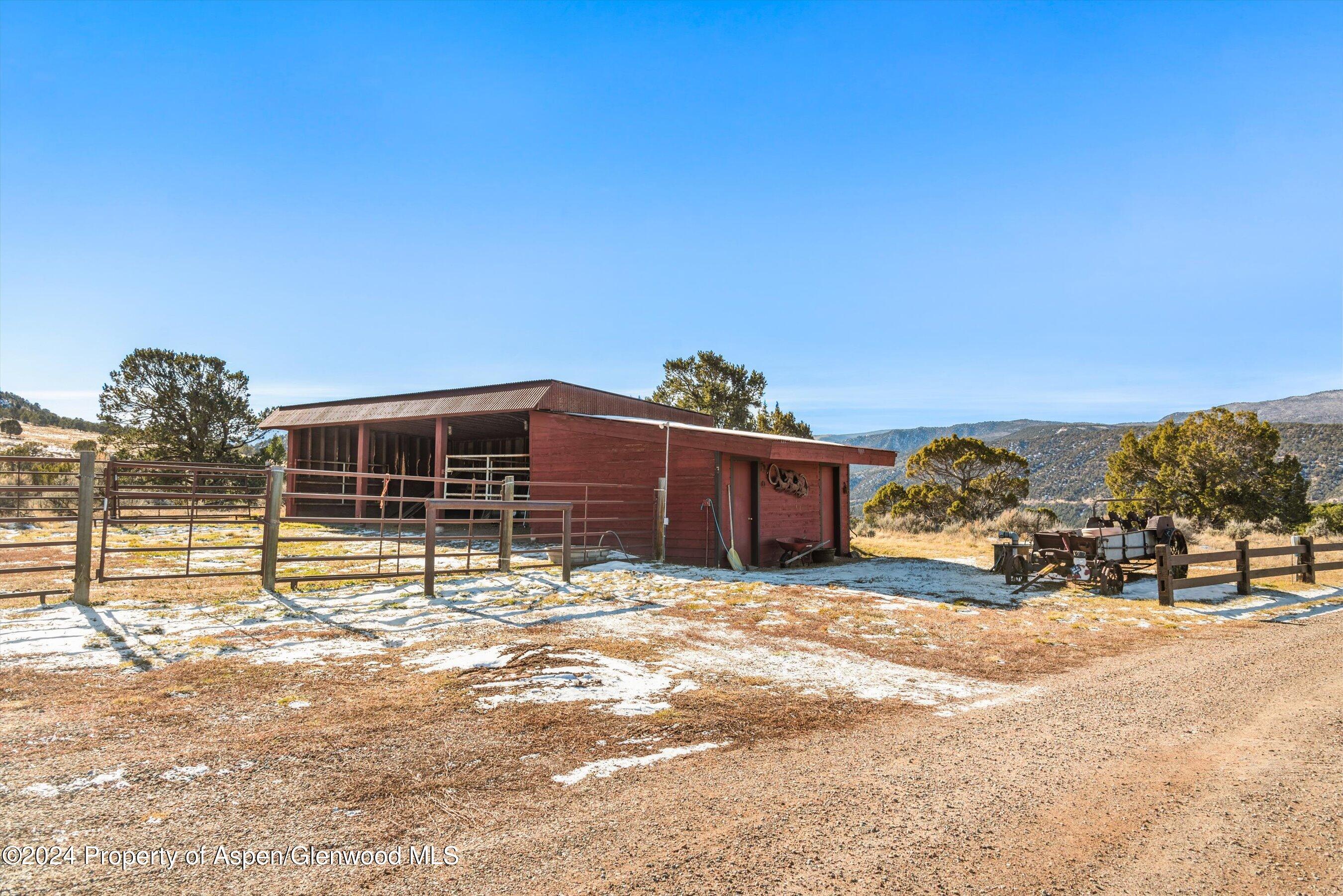 425 Stark Mesa Road Carbondale, CO 81623 - Photo 23 of 79 19-425StarkMesa_241120019
