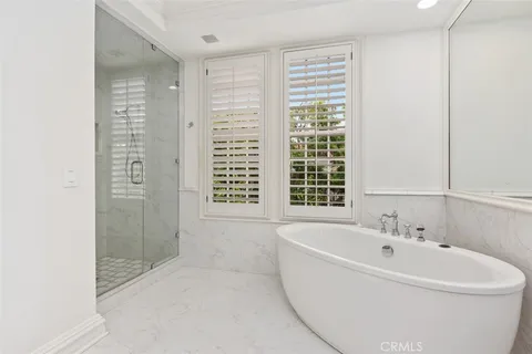 $4,300,000 | 2 Belcourt Drive, Newport Beach, CA 92660