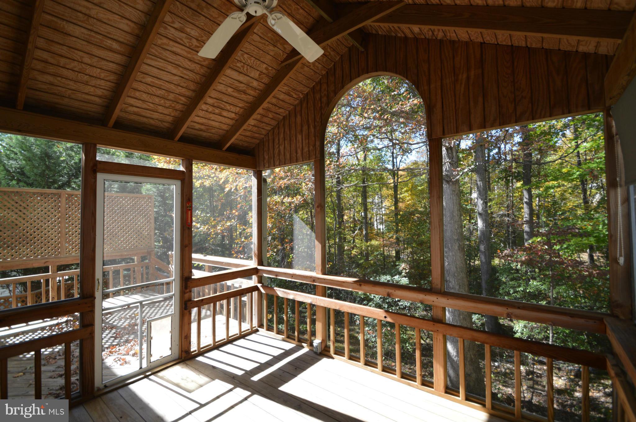 8014 Diving Cliff Lane Springfield, VA 22153 - Photo 16 of 19 Screened-In Porch