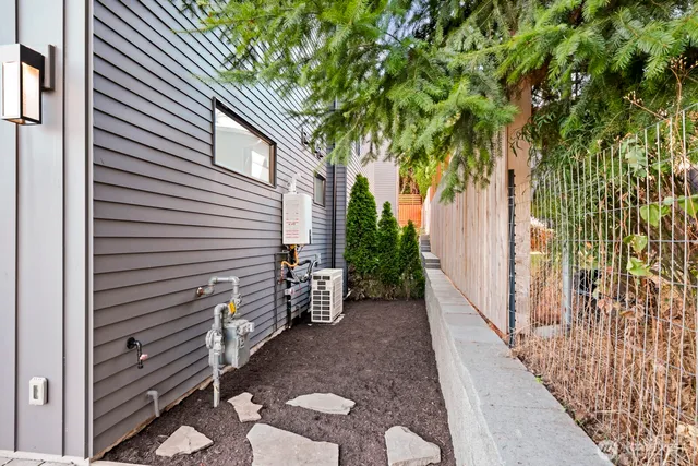 $1,519,000 | 748 North 96th Street, Seattle, WA 98103