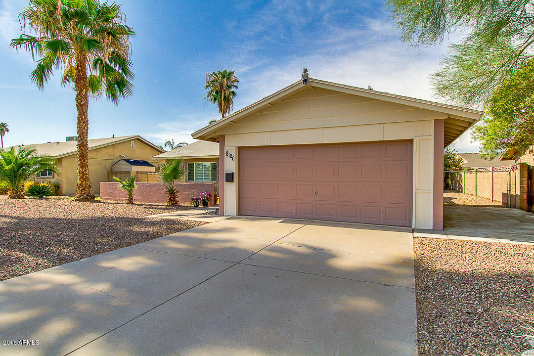 8126 East Valley View Road Scottsdale, AZ 85250 - Photo 2 of 23 2 Car Garage