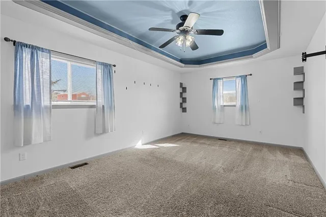 $469,000 | 36406 East Old Pink Hill Road, Oak Grove, MO 64075