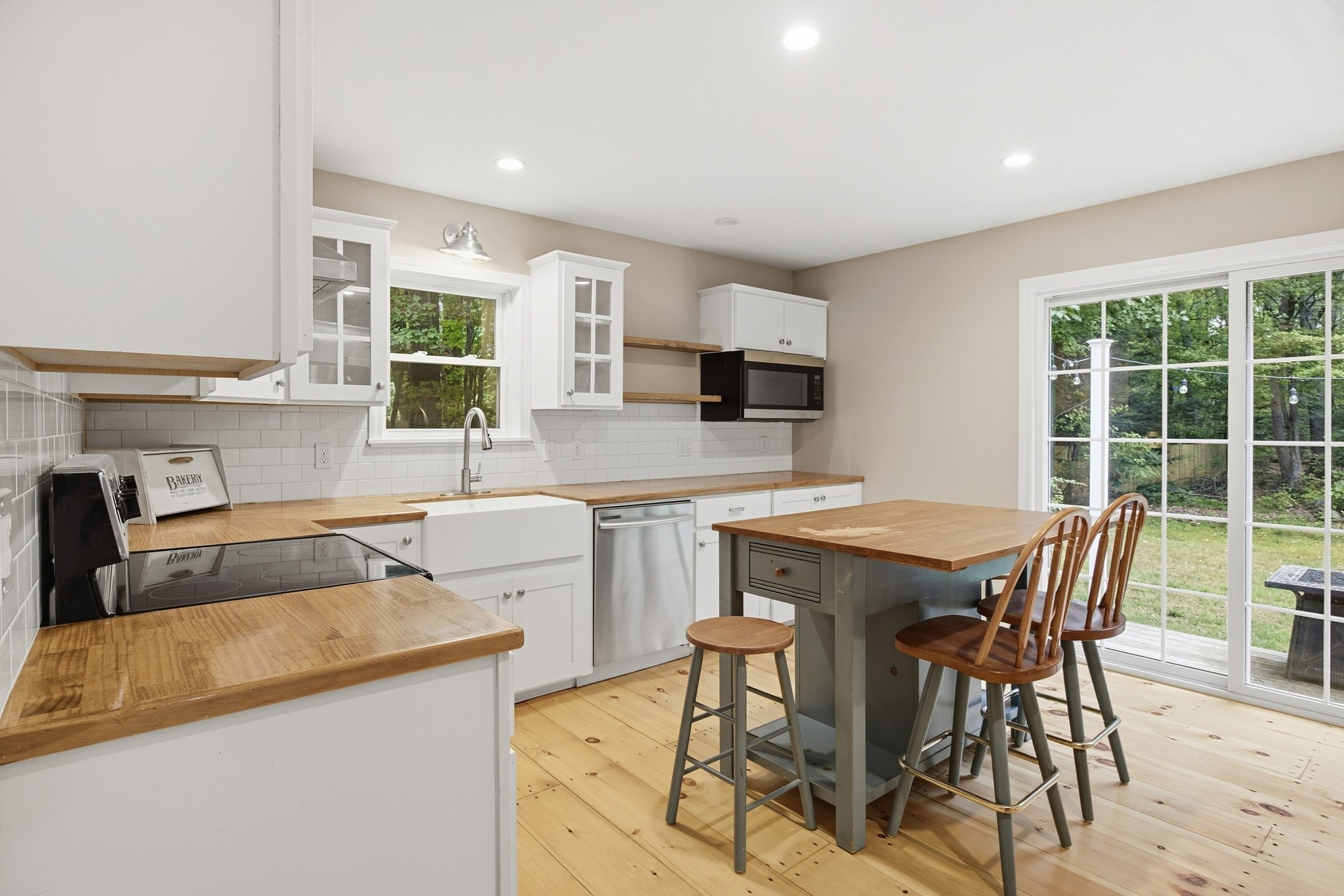 108 Dunn Road Ashburnham, MA 01430 - Photo 9 of 29 Gallery Image 9