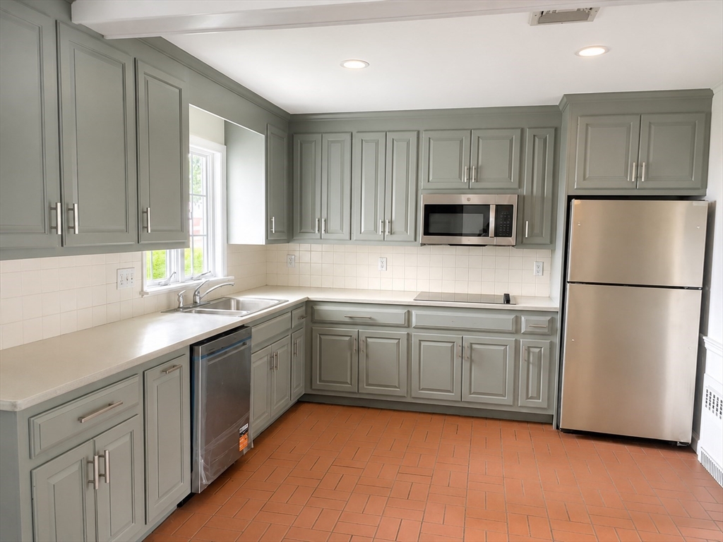 343 Bay Road Sharon, MA 02067 - Photo 4 of 22