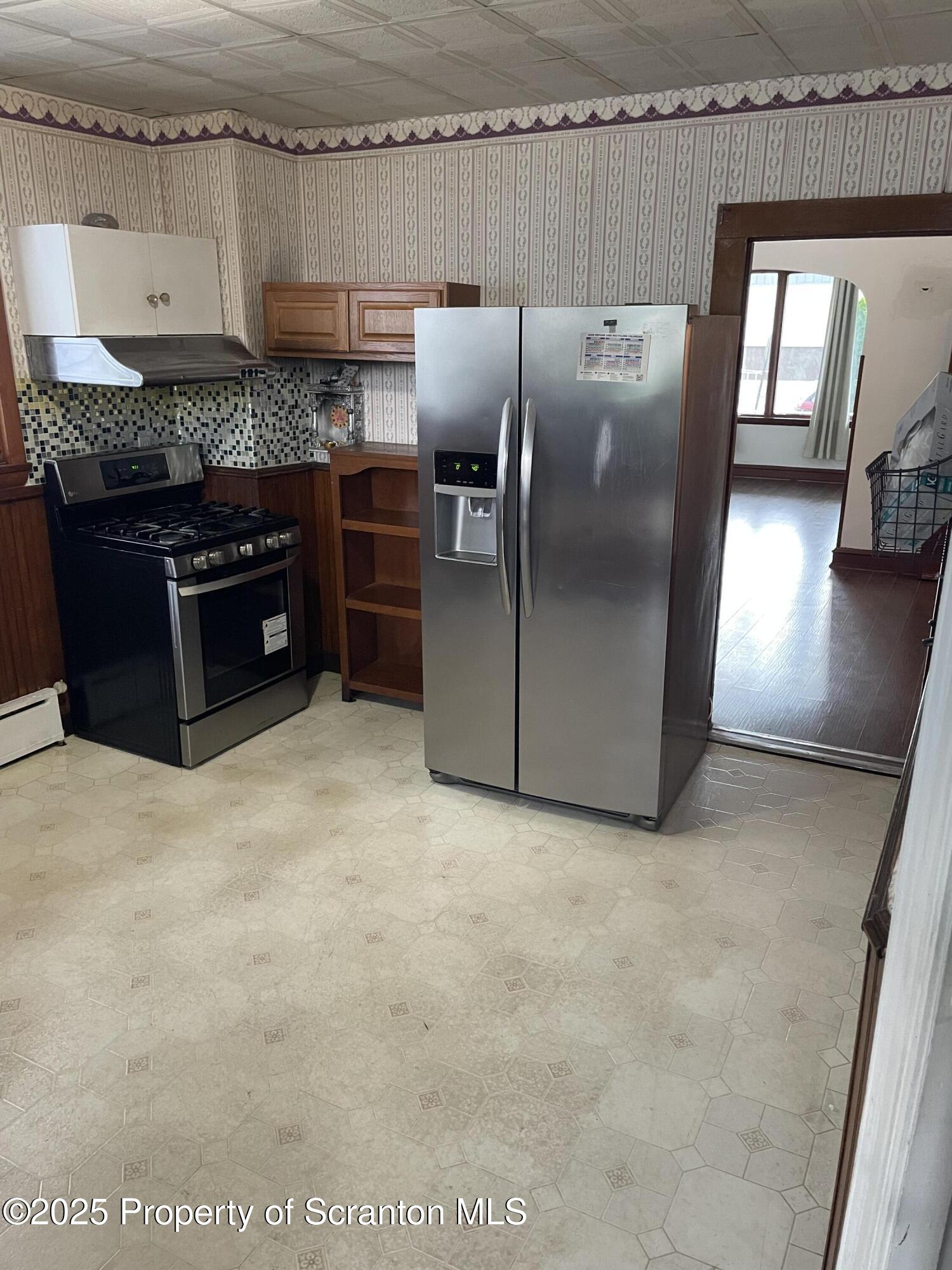 809 Cedar Avenue Scranton, PA 18505 - Photo 7 of 15 IMG_6056